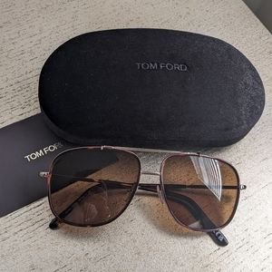 🌞 🕶️BLACK FRIDAY SALE 🖤 TOM FORD SUNGLASSES BRAND NEW WITH CASE